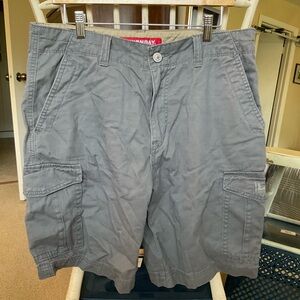 Men’s Gray Cargo Shorts
